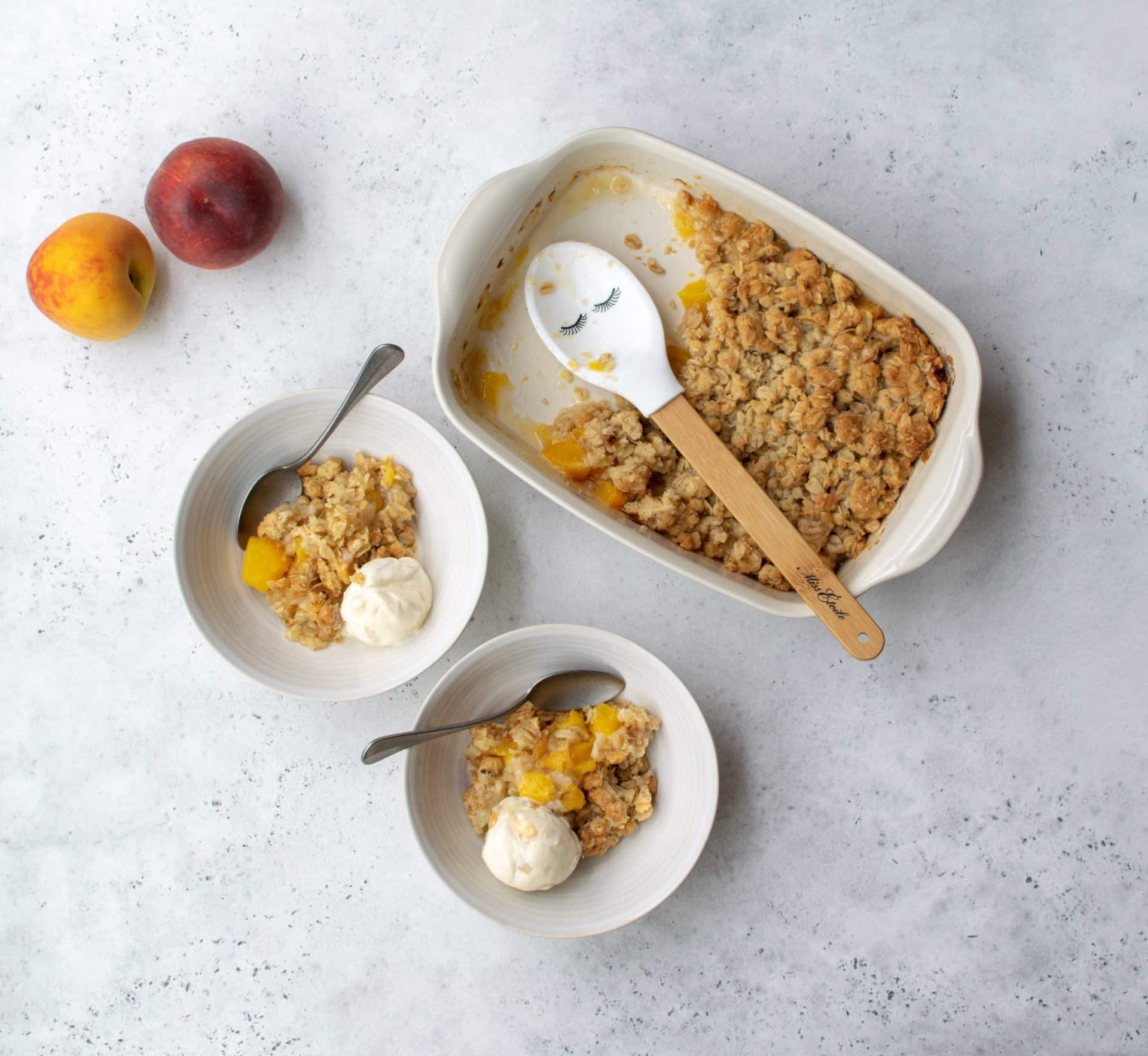 peach crumble
