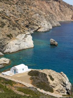 Agia Anna, bajo el monasterio de Hozoviotissa.
Una cala pequeña y agua cristalina, en una de las zonas más bonitas de la isla de Amorgos 💙🇬🇷