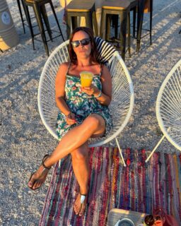 Las mejores puestas de sol en Sifnos: desde lo alto del puerto de Kamares con @say_cheers__
